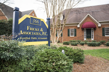 Fricke & Associates, LLC