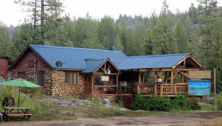 Mono Hot Springs Resort