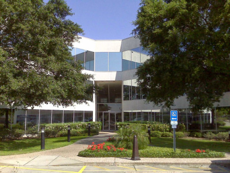 Robertson & Robertson, PLLC - Auditors